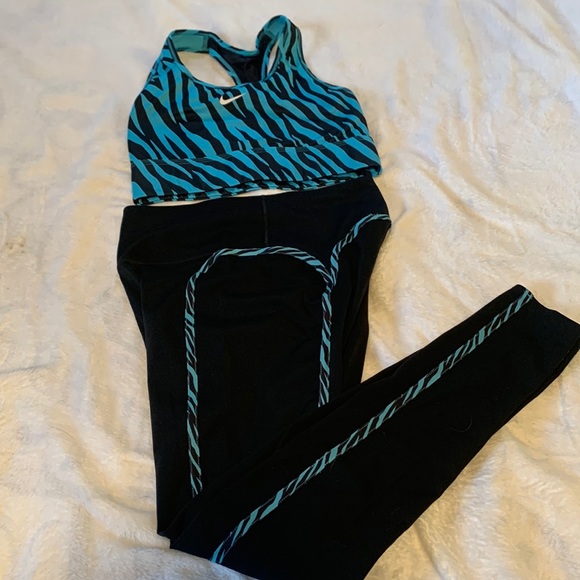 Nike Dri Fit Blue Tiger Icon Clash Sports Bra with Matching Full Length Pants - Picture 1 of 8